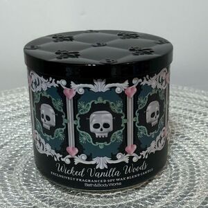 BBW Wicked Vanilla Woods 3 Wick Scented Candle NWT